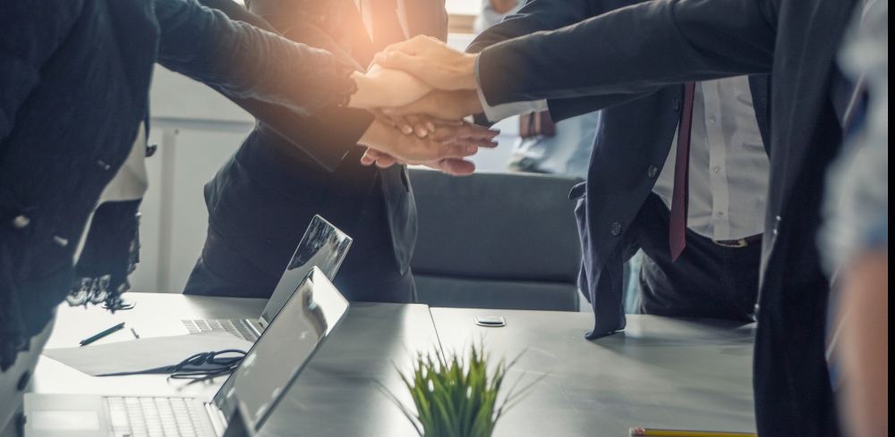 Stories from Professionals Managing Hand Discomfort in High Pressure JobS