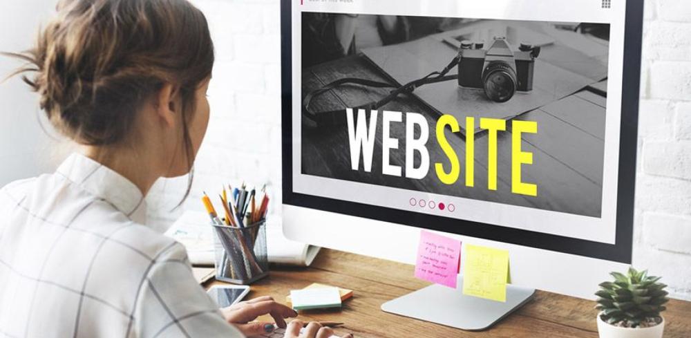 Startups Launching Faster With an AI Website Builder Today