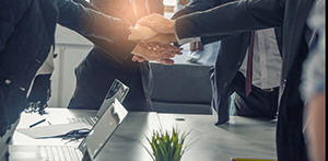 Stories from Professionals Managing Hand Discomfort in High Pressure JobS